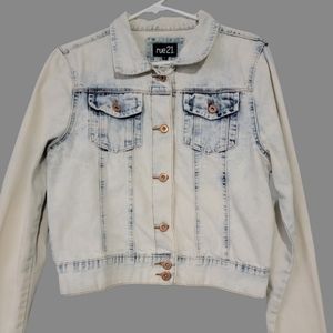 ✨️2/$20 EUC Jean Jacket Acid Wash Size L